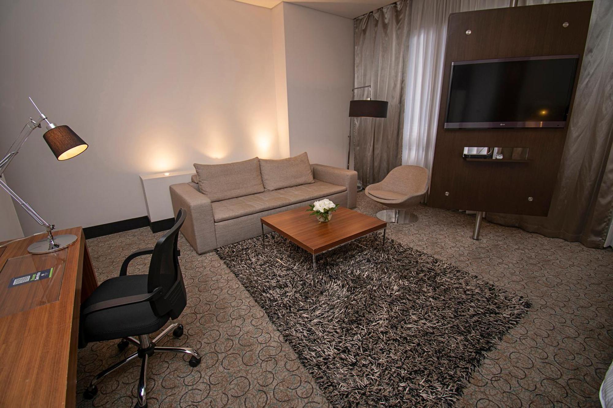 Doubletree By Hilton Bogota Parque 93 Hotell Eksteriør bilde